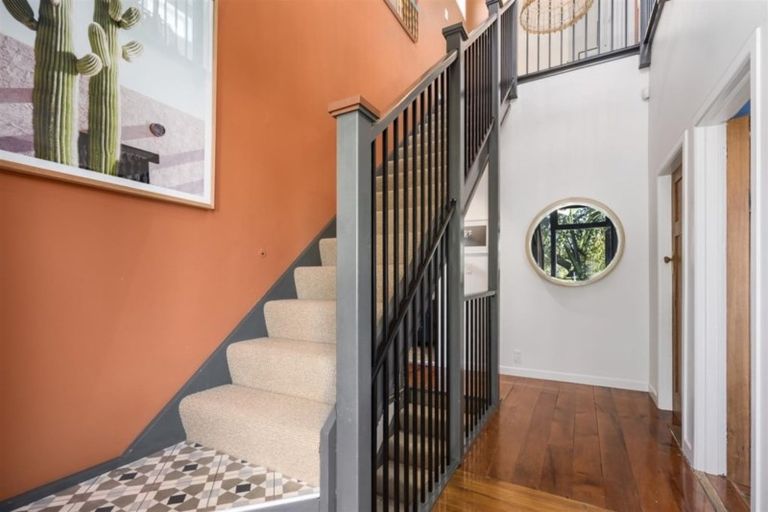 Photo of property in 200 Queen Street, Northcote Point, Auckland, 0627