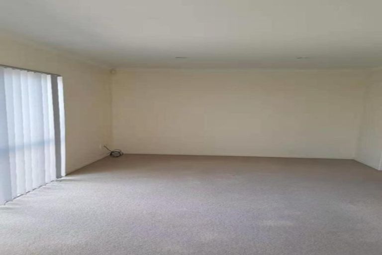 Photo of property in 73 Riverside Drive, Waiuku, 2123