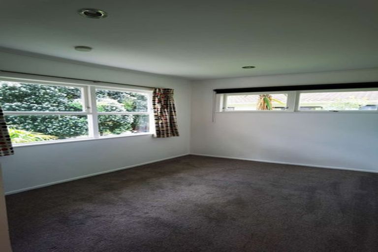 Photo of property in 37 Rosalind Road, Glenfield, Auckland, 0629