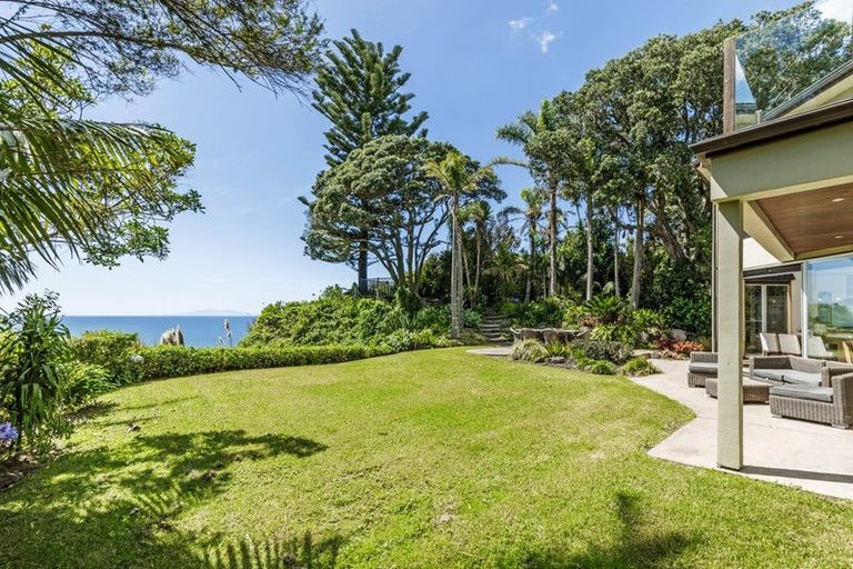 Photo of property in 24 Cliff Road, Torbay, Auckland, 0630