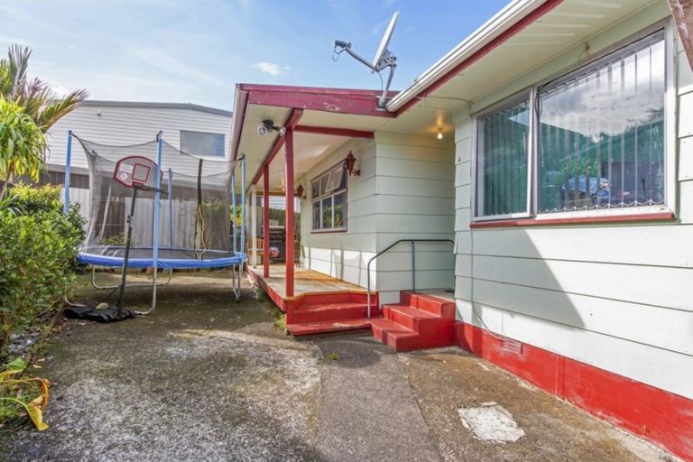 Photo of property in 4/153 Wallace Road, Mangere Bridge, Auckland, 2022