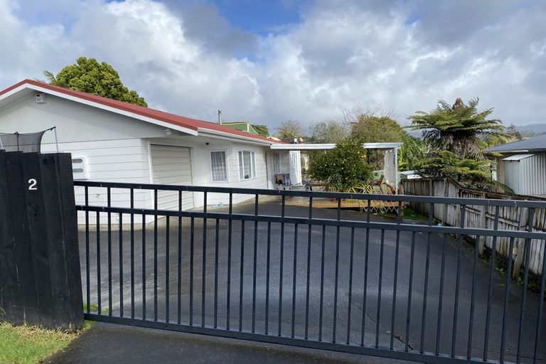 Photo of property in 2 Solea Road, Sunnyvale, Auckland, 0612