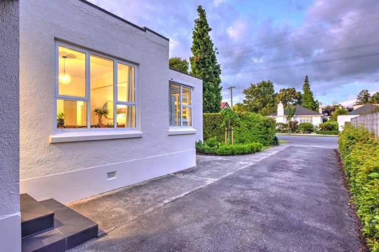 Photo of property in 22 William Street, Gore, 9710