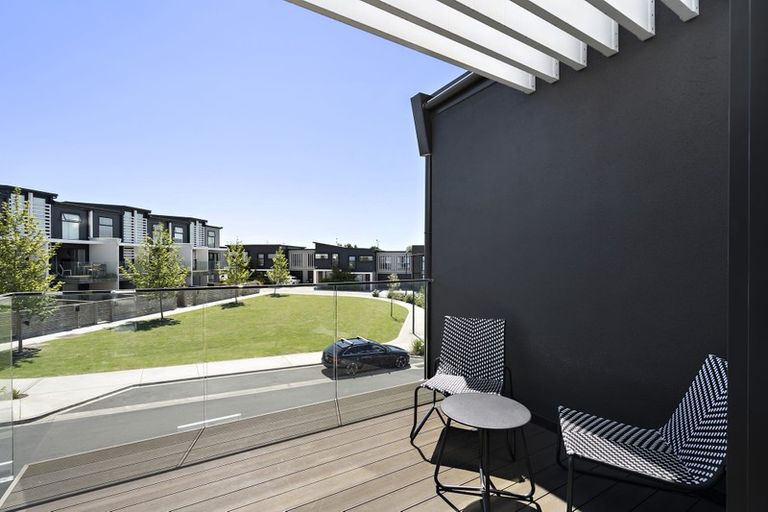 Photo of property in 14 Pottery Crescent, Hobsonville, Auckland, 0618