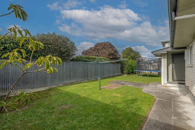 Photo of property in 12 Tabak Crescent, Takaro, Palmerston North, 4412