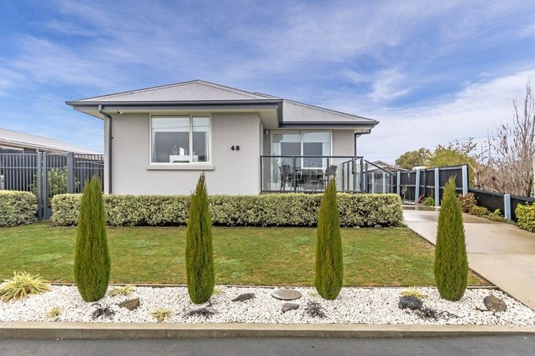 Photo of property in 48 Sandown Crescent, Aranui, Christchurch, 8061