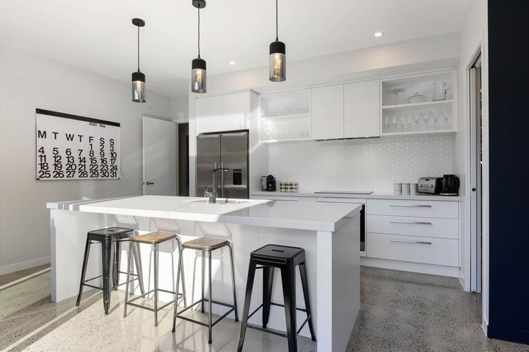 Photo of property in 56 Hamon Place, Pukehangi, Rotorua, 3015