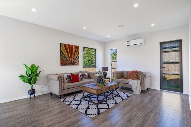 Photo of property in 18 Jeroboam Loop, Kumeu, 0810