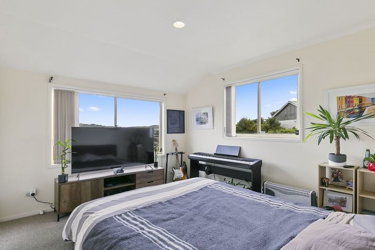 Photo of property in 60f Woodland Road, Johnsonville, Wellington, 6037