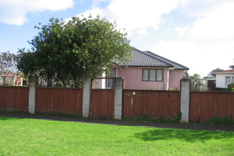 Photo of property in 2/20 Tamaki Bay Drive, Pakuranga, Auckland, 2010