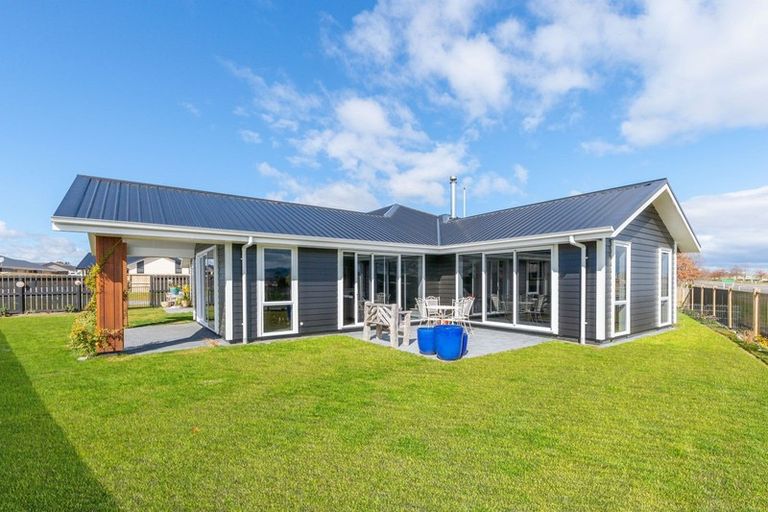Photo of property in 14 Kamaka Street, Wharewaka, Taupo, 3330