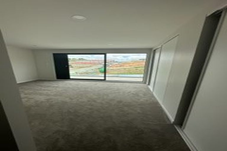 Photo of property in 9 Milenio Crescent, Windsor Park, 0632