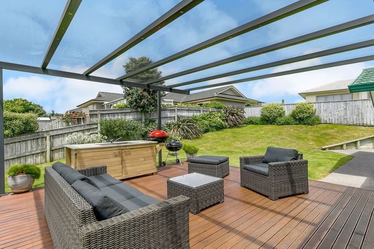 Photo of property in 71 Te Puia Drive, Aotea, Porirua, 5024