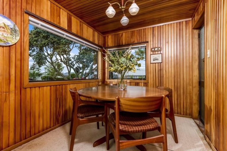 Photo of property in 2/7 Egremont Street, Belmont, Auckland, 0622