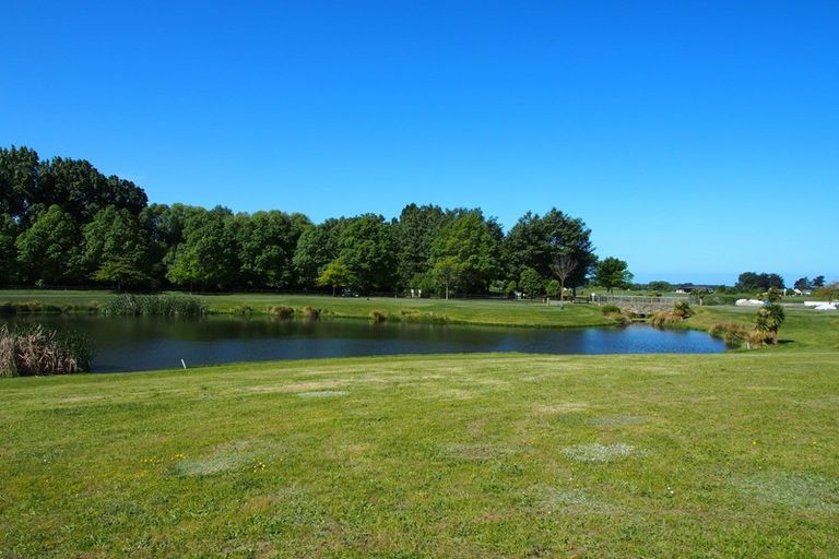 Photo of property in 4 Burntwood Lane, Pegasus, 7612