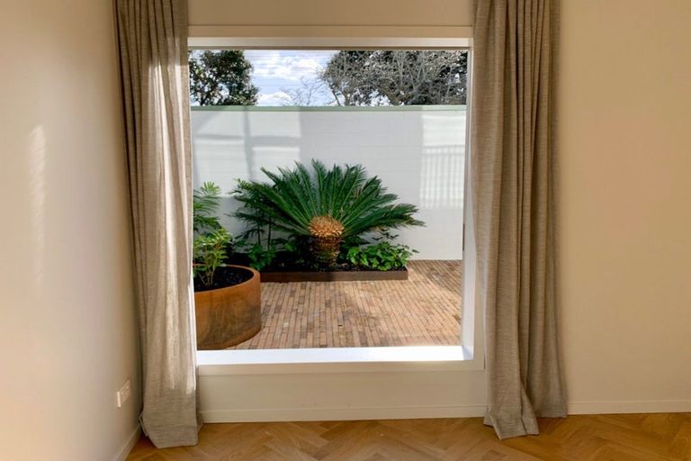 Photo of property in 1/1 Tui Street, Devonport, Auckland, 0624