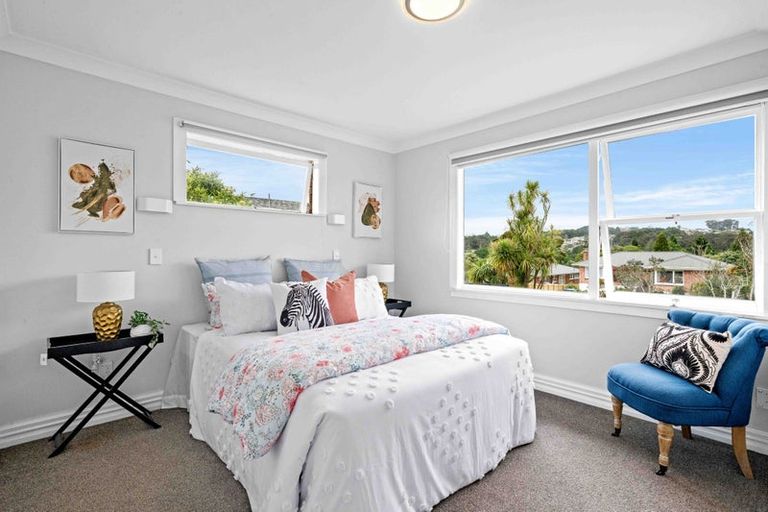 Photo of property in 19 Lawrence Crescent, Hillpark, Auckland, 2102