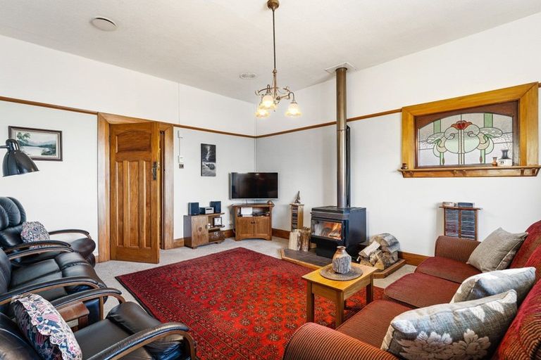 Photo of property in 72 Wharfe Street, South Hill, Oamaru, 9400