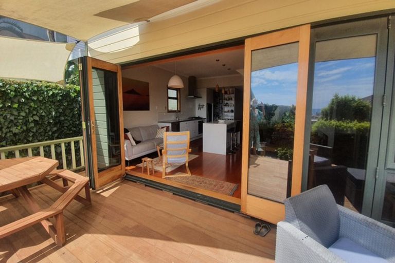 Photo of property in 11 Ronald Street, Strandon, New Plymouth, 4312