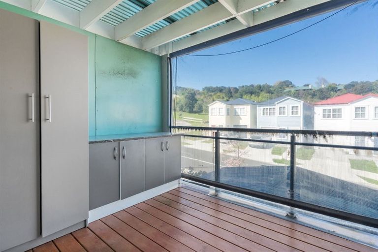Photo of property in 36 Fernly Rise, Flat Bush, Auckland, 2019