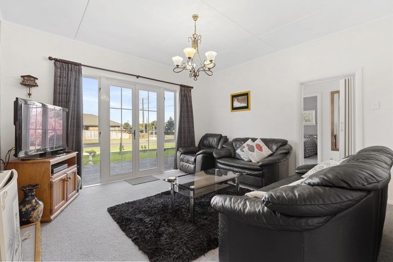 Photo of property in 54 Duke Street, Levin, 5510