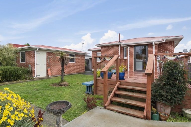 Photo of property in 46 Rugby Street, Levin, 5510