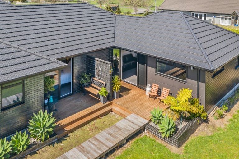 Photo of property in 35 Pinot Crescent, Ohau, 5570