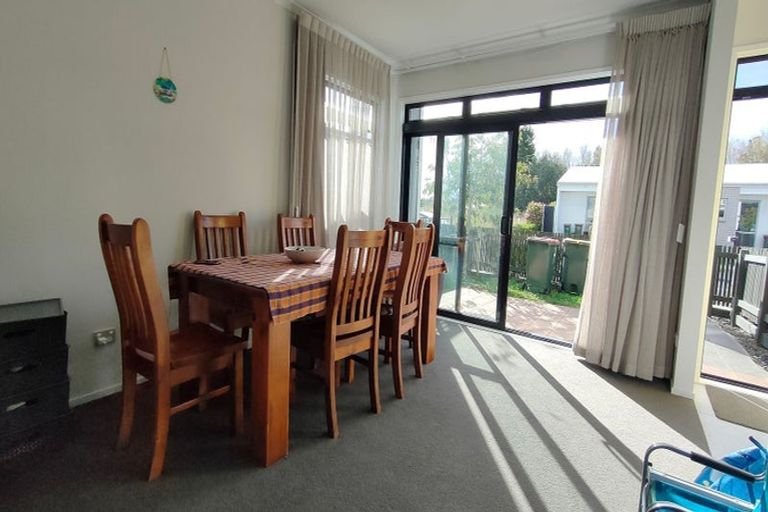 Photo of property in 4 Nohoanga Road, Karaka, Papakura, 2113