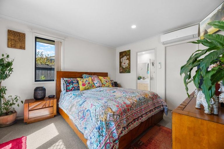 Photo of property in 12 Atlantic Close, Papamoa Beach, Papamoa, 3118