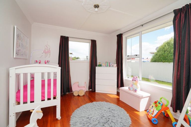 Photo of property in 73 Regent Street, Newfield, Invercargill, 9812