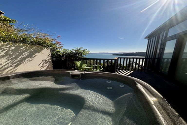 Photo of property in 127 Te Anau Road, Hataitai, Wellington, 6021