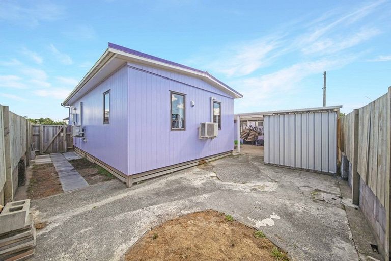 Photo of property in 51 Cargill Street, Papakura, 2110