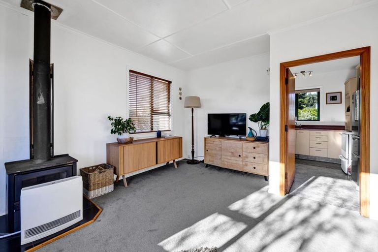 Photo of property in 351 South Road, Hawera, 4674