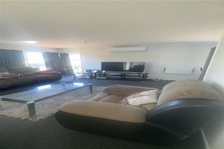 Photo of property in 86 Thompson Terrace, Manurewa, Auckland, 2102