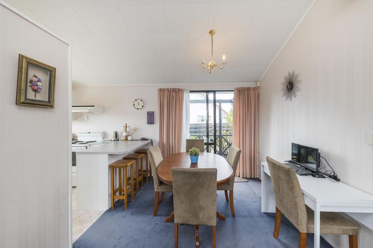 Photo of property in 128 Kelvin Grove Road, Kelvin Grove, Palmerston North, 4414