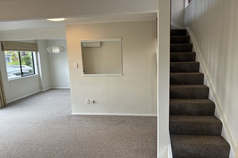 Photo of property in 11/15 Roseberry Avenue, Birkenhead, Auckland, 0626