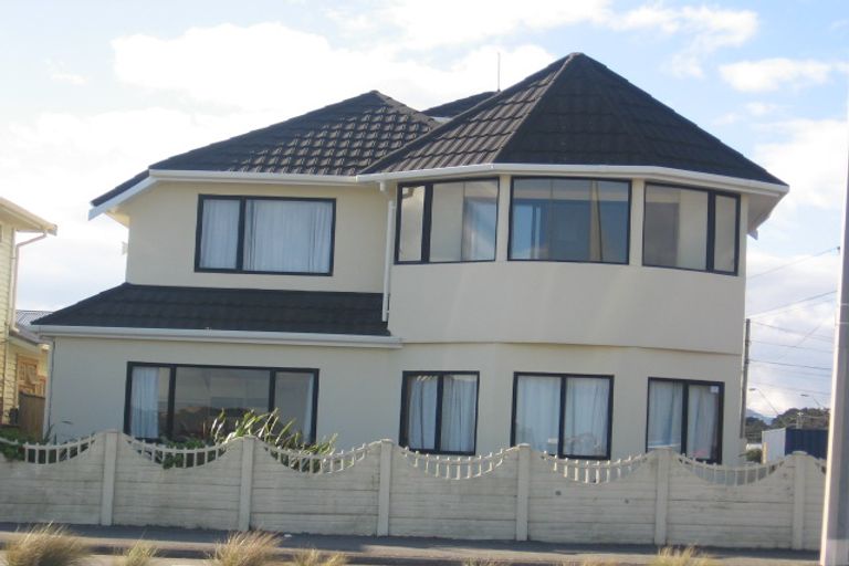 Photo of property in 243 The Esplanade, Petone, Lower Hutt, 5012