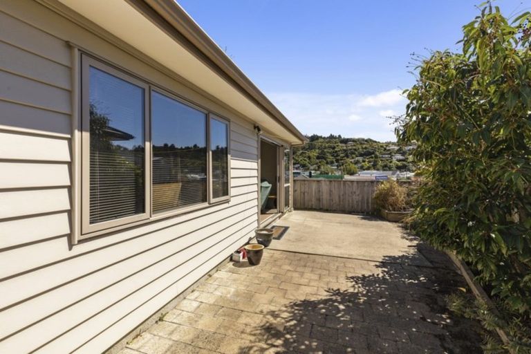 Photo of property in 7 Speldhurst Grove, Stokes Valley, Lower Hutt, 5019