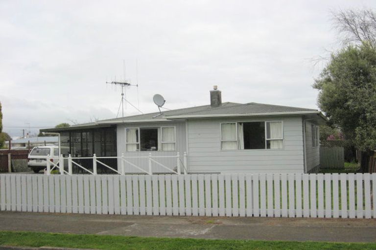 Photo of property in 21 Charles Street, Levin, 5510