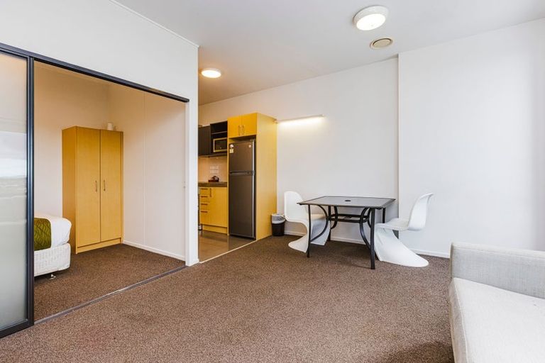 Photo of property in Twin Towers, 1111/17 Putney Way, Manukau, Auckland, 2104