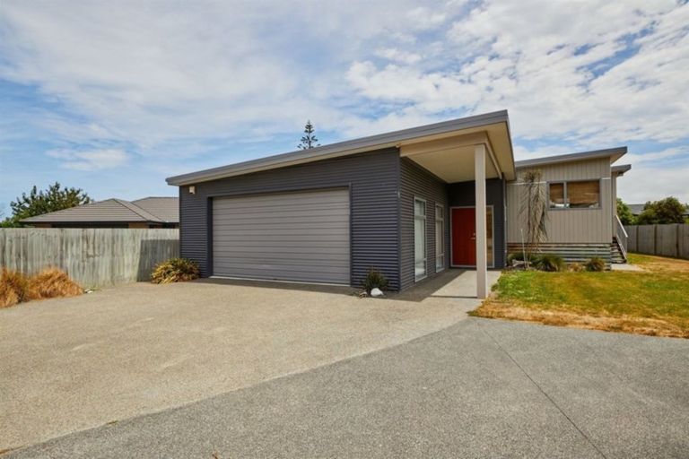 Photo of property in 43 Kotuku Road, South Bay, Kaikoura, 7300
