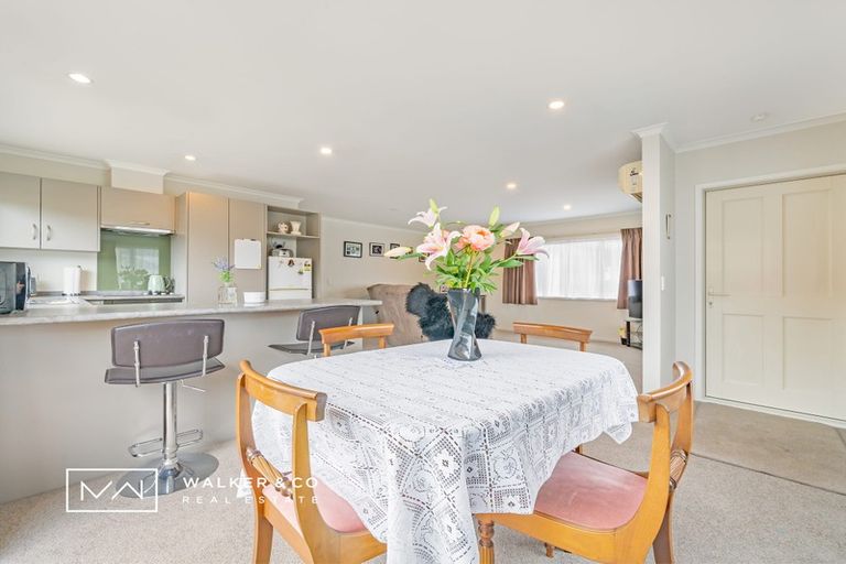 Photo of property in 8 Woodland Mews, Wainuiomata, Lower Hutt, 5014