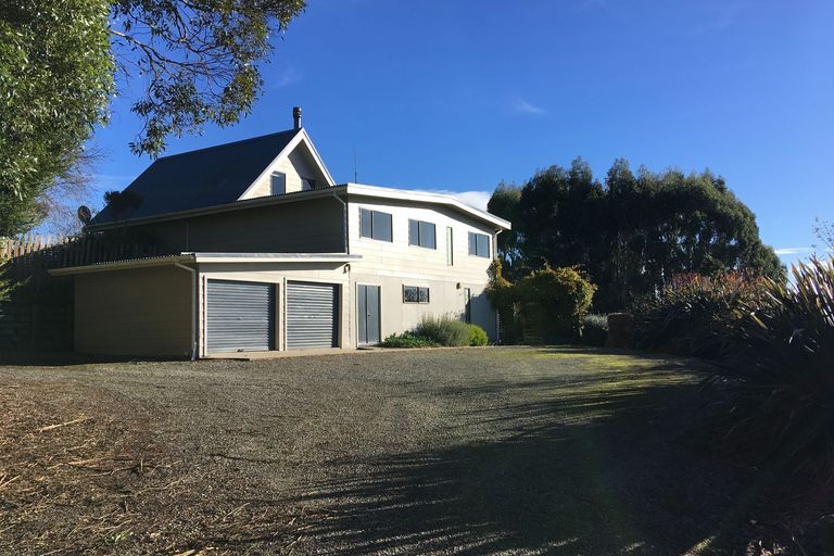 Photo of property in 1331 Waianakarua Road, Kakanui, Oamaru, 9495