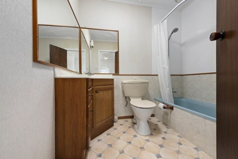 Photo of property in 148 Wellington Road, Wainuiomata, Lower Hutt, 5014