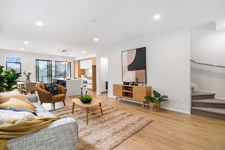 Photo of property in 10a Huka Road, Birkenhead, Auckland, 0626