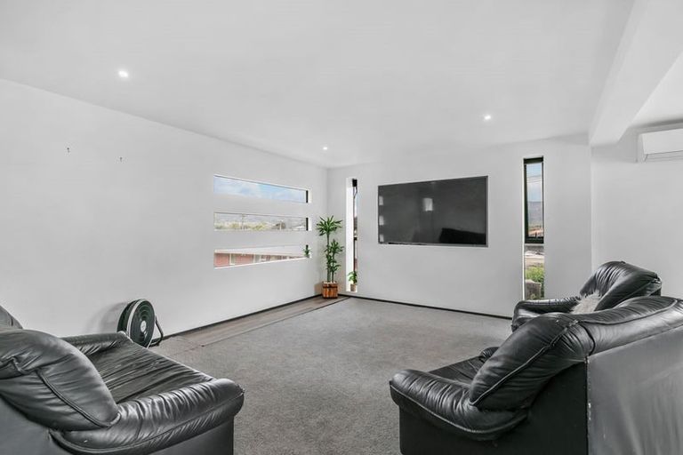 Photo of property in 12c Lane Street, Wallaceville, Upper Hutt, 5018