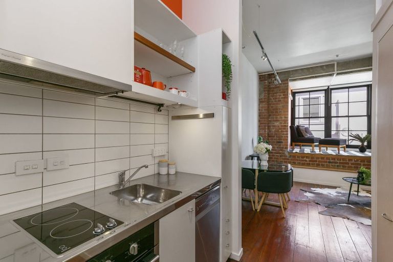Photo of property in Hannahs Warehouse, 3/13 Leeds Street, Te Aro, Wellington, 6011