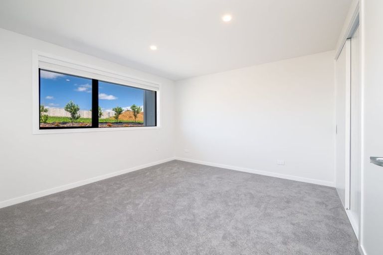 Photo of property in 77 Stratford Drive, Cable Bay, 0420