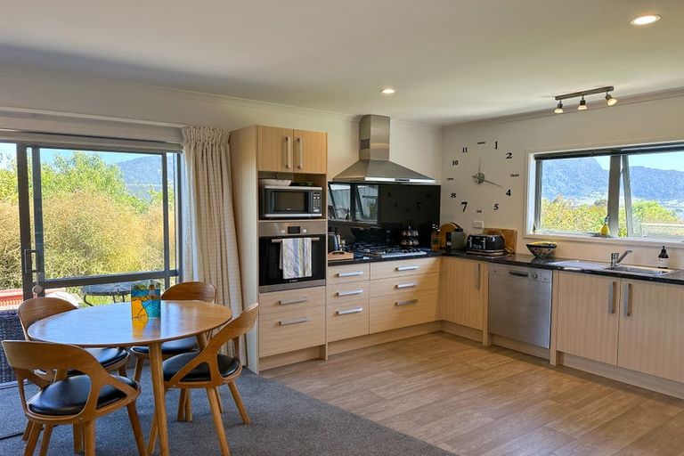 Photo of property in 12 Mcdonald Place, Collingwood, 7073