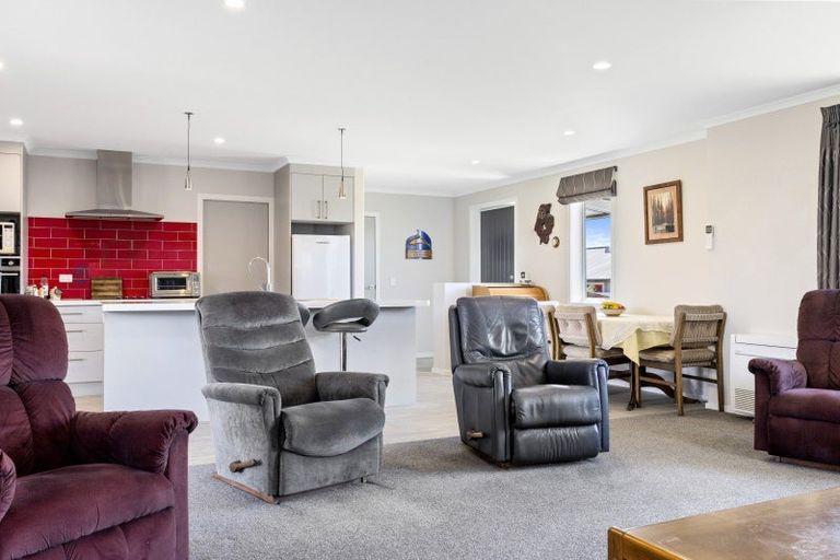 Photo of property in 15 Kamaka Street, Wharewaka, Taupo, 3330